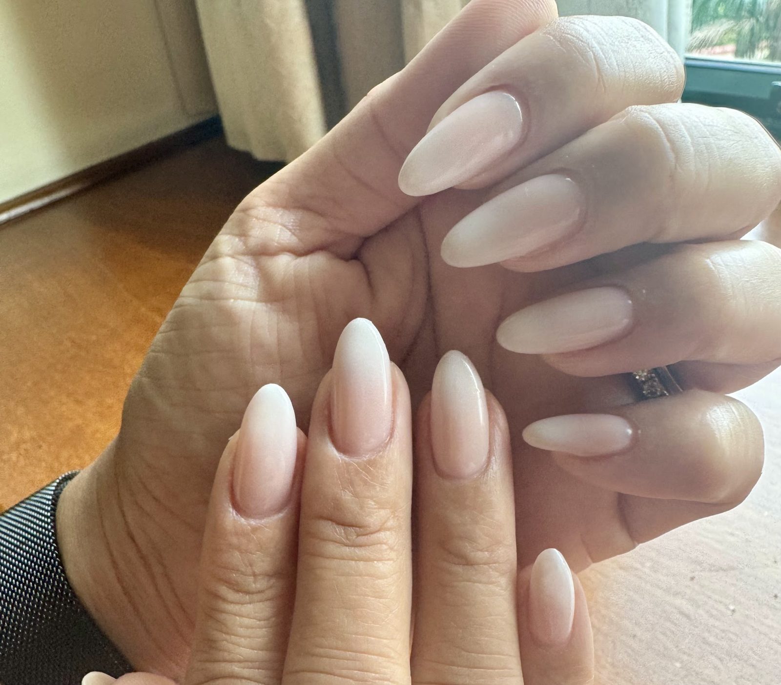 A milky nude almond gel set